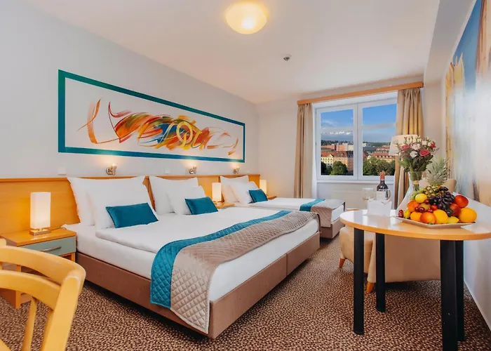 ホテル Colorfactory - Czech Leading 4*