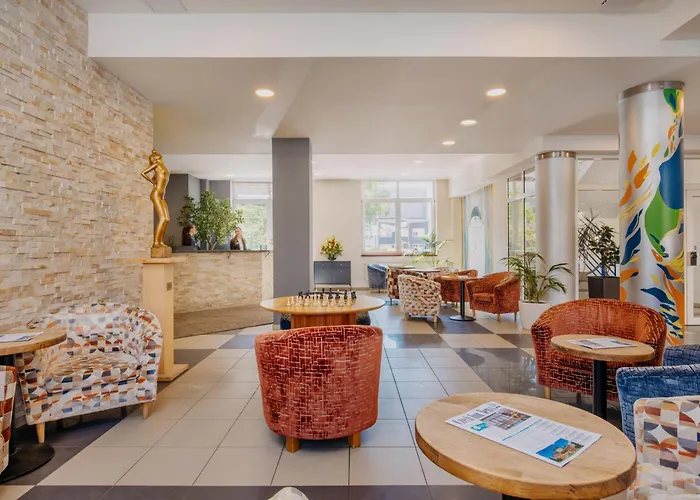 ホテル Colorfactory - Czech Leading 4*