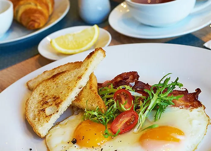 Colorfactory - Czech Leading