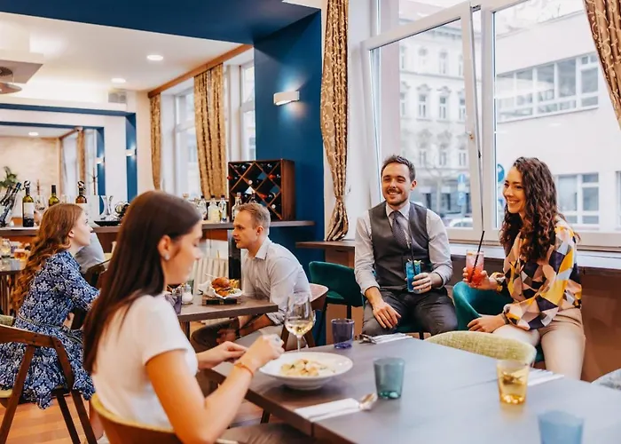 ホテル Colorfactory - Czech Leading 4*