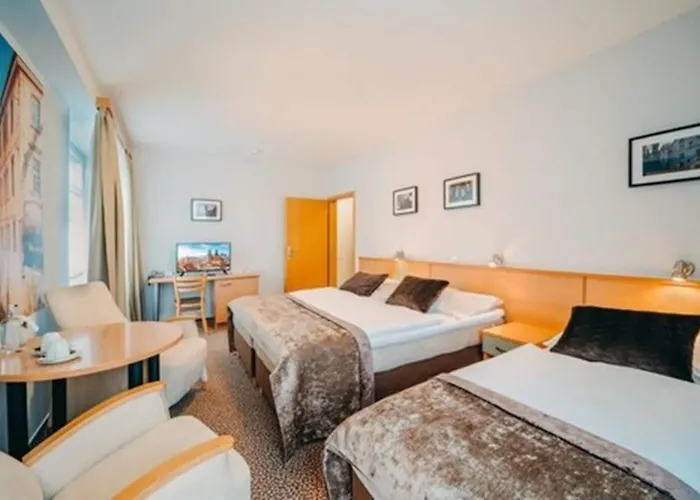 ホテル Colorfactory - Czech Leading 4*