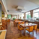 Colorfactory - Czech Leading 4*
